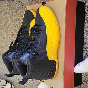 Jordan 12 Black/University Gold